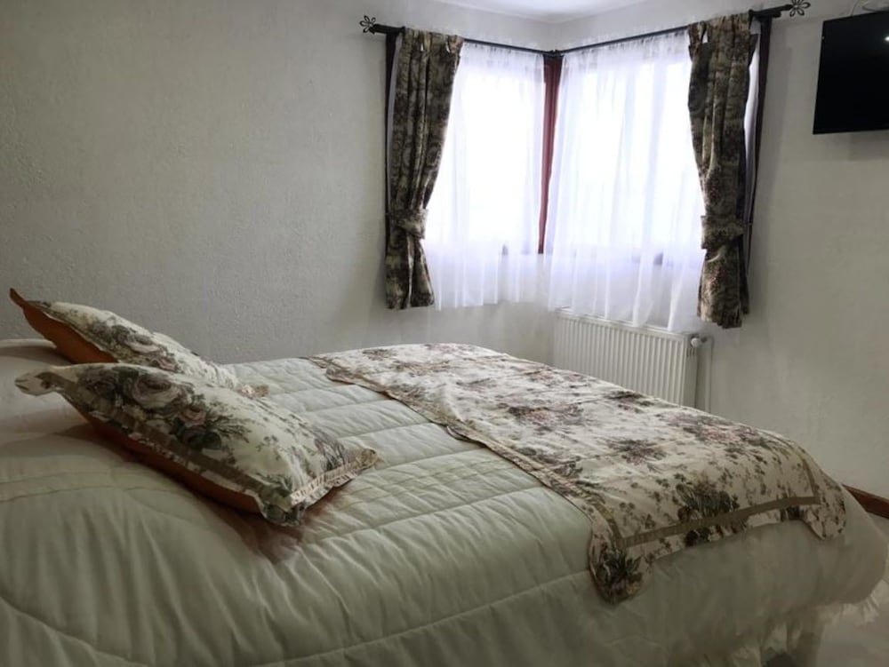 Standard Double Room, 1 Double Bed, Private Bathroom photo 3