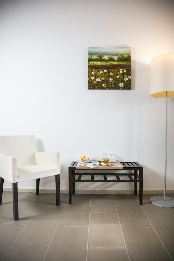 Double Room, Accessible - Photo 2