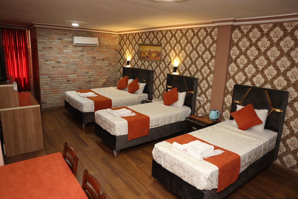 Family Quadruple Room