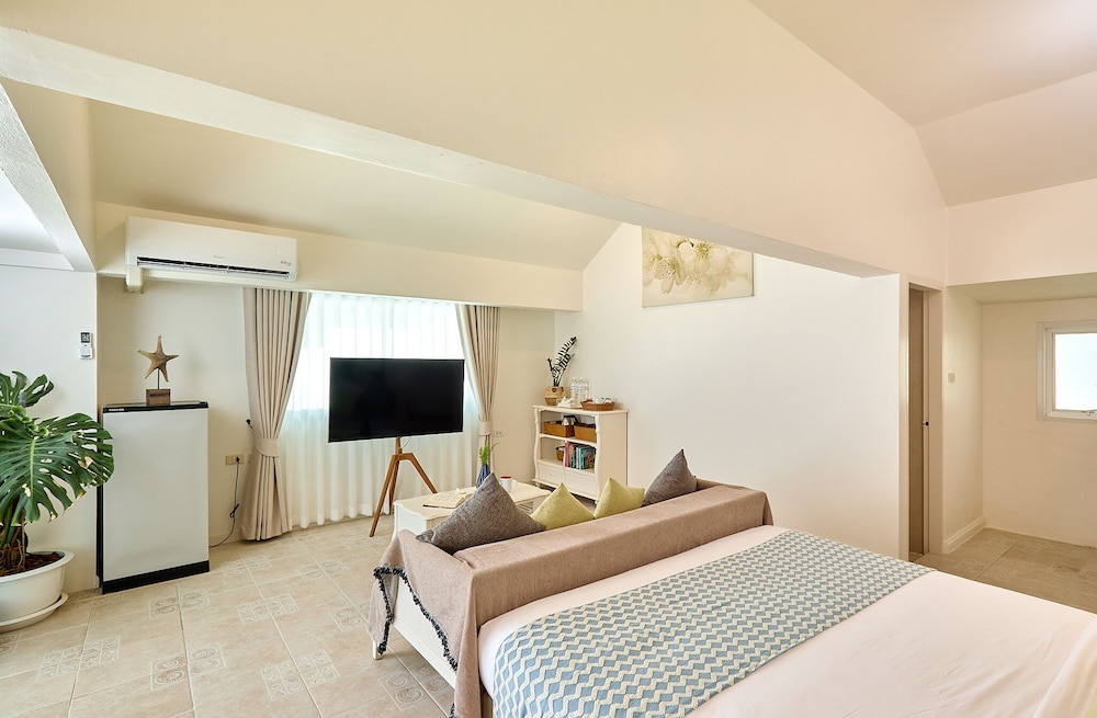 Villa, 2 Bedrooms, Sea View, Beachfront photo 3