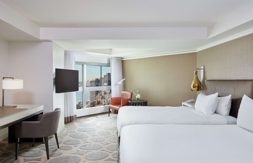 2 Story Suite With One King Bed, 2 Double Beds