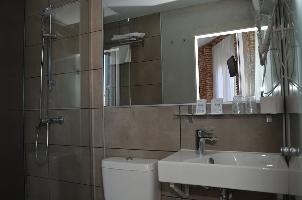 Superior Double Room (Exterior) - Photo 24