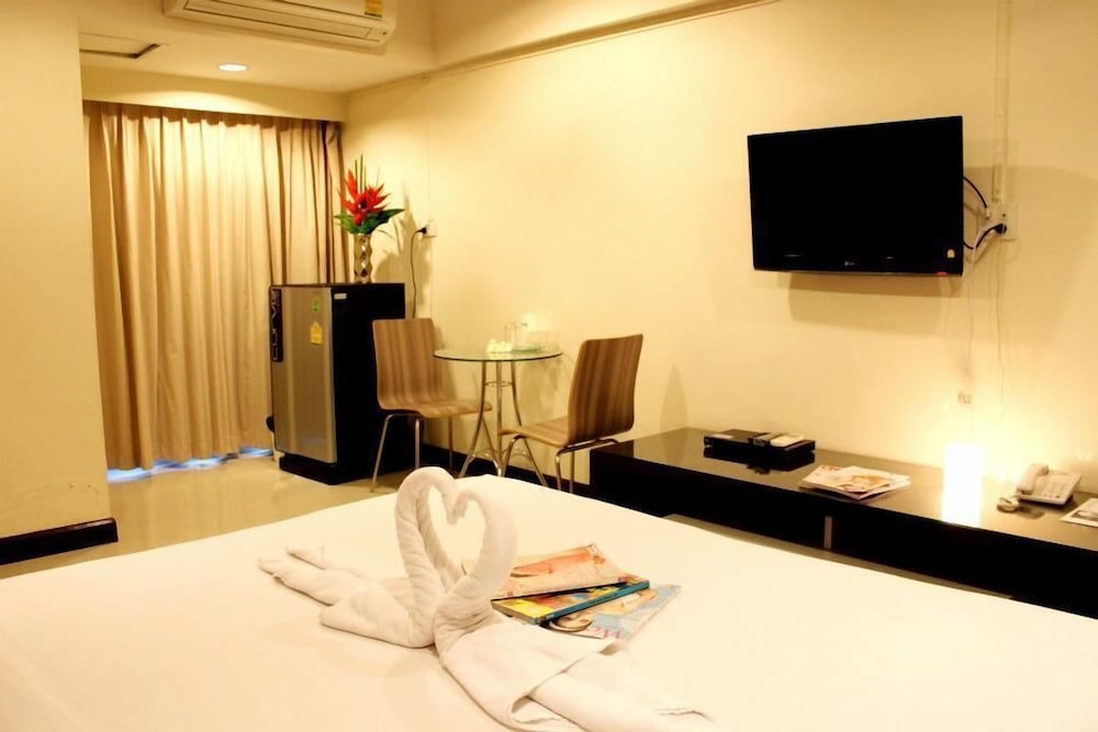 Deluxe Room, Balcony photo 3