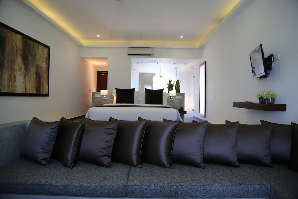 Beach Chalet photo 2