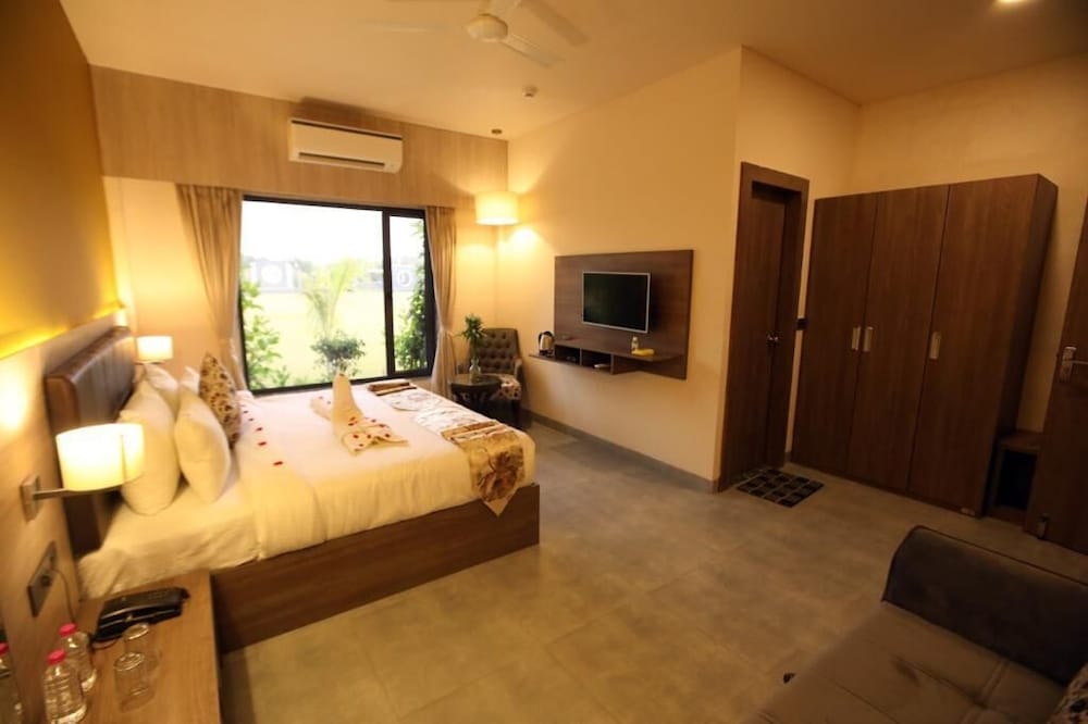 Deluxe Room - Photo 2