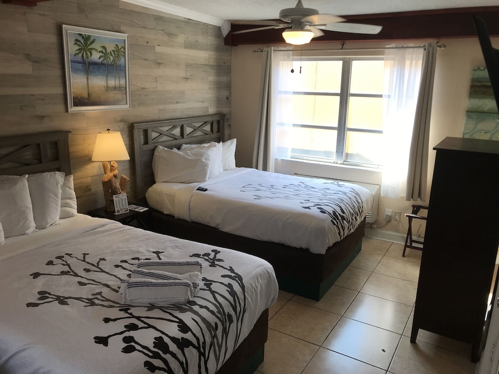 Room, 2 Double Beds, Kitchen, Courtyard view, 2nd Floor
