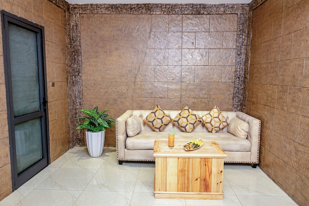 Deluxe Room with Garden View - Photo 4