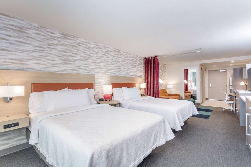 Studio, 2 Queen Beds, Non Smoking - Photo 2