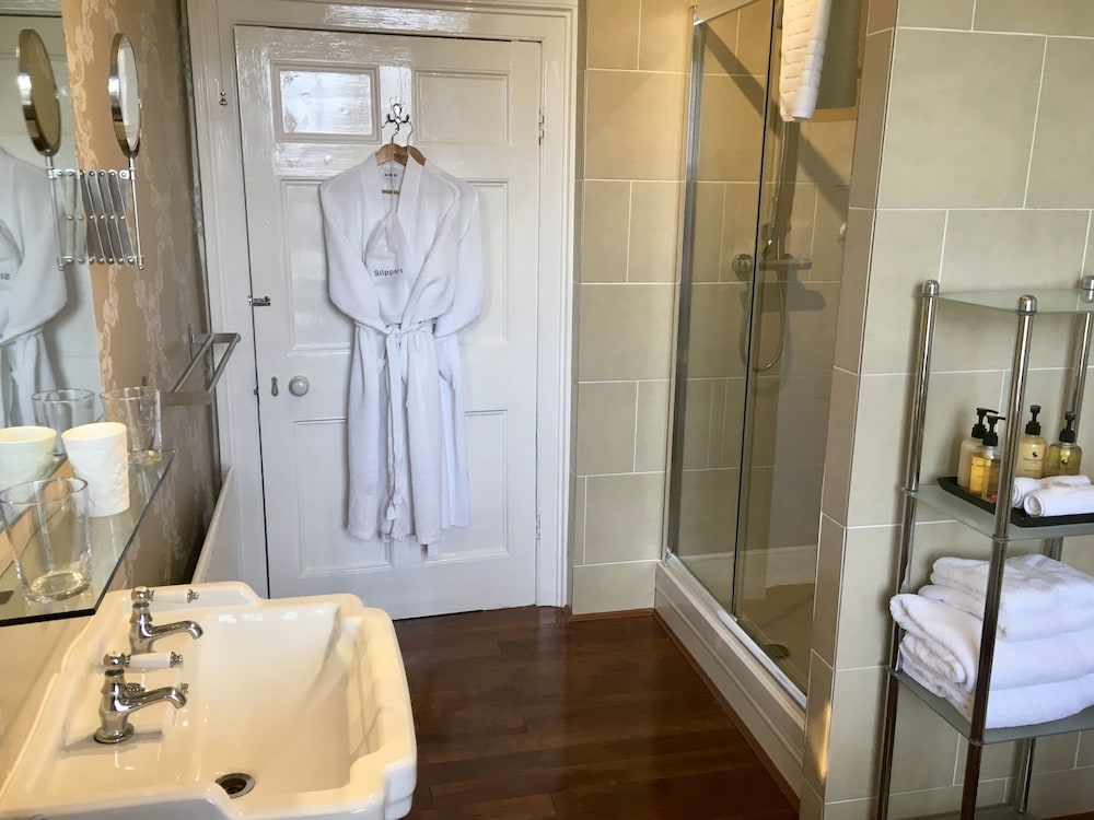Luxury Double or Twin Room photo 3