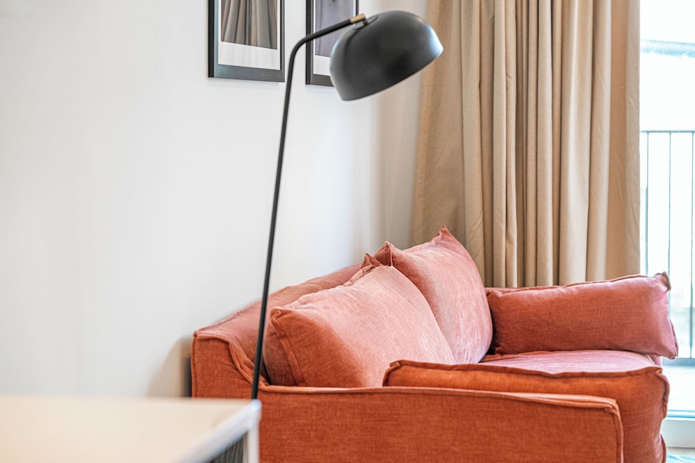 Stylish One-bedroom Haven, Foto 20