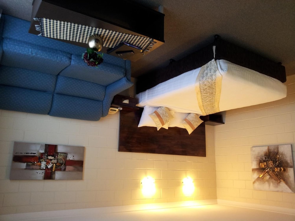 Admiral  Suite photo 2
