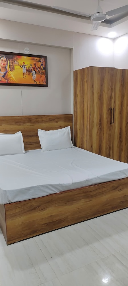 Standard Room photo 2