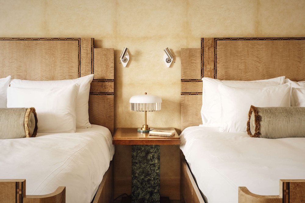 Deluxe Room, 2 Double Beds