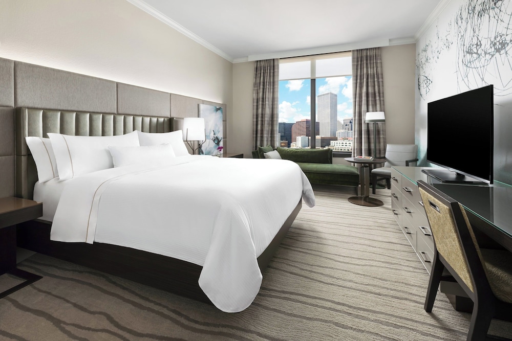 Superior Room, 1 King Bed, City View - Photo 4