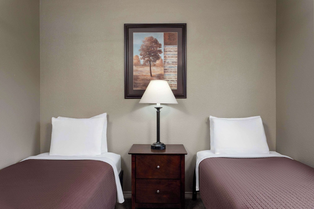 Suite, 1 Bedroom, Non Smoking photo 2