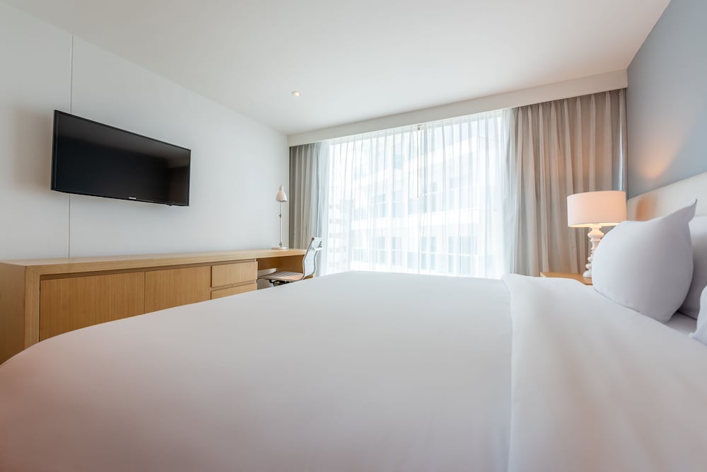 Suite, Multiple Beds, Non Smoking photo 2