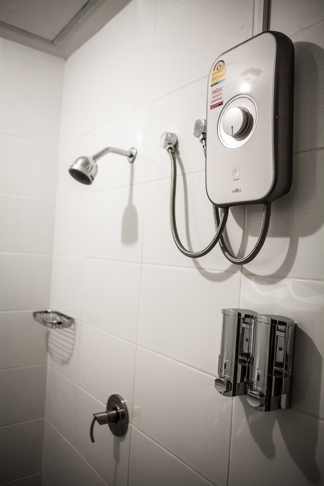 Private 8 beds (Share Bathroom) photo 2
