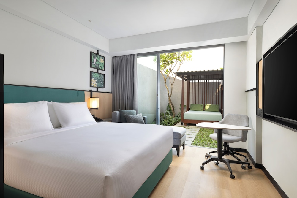 King Guest Room with Terrace photo 2