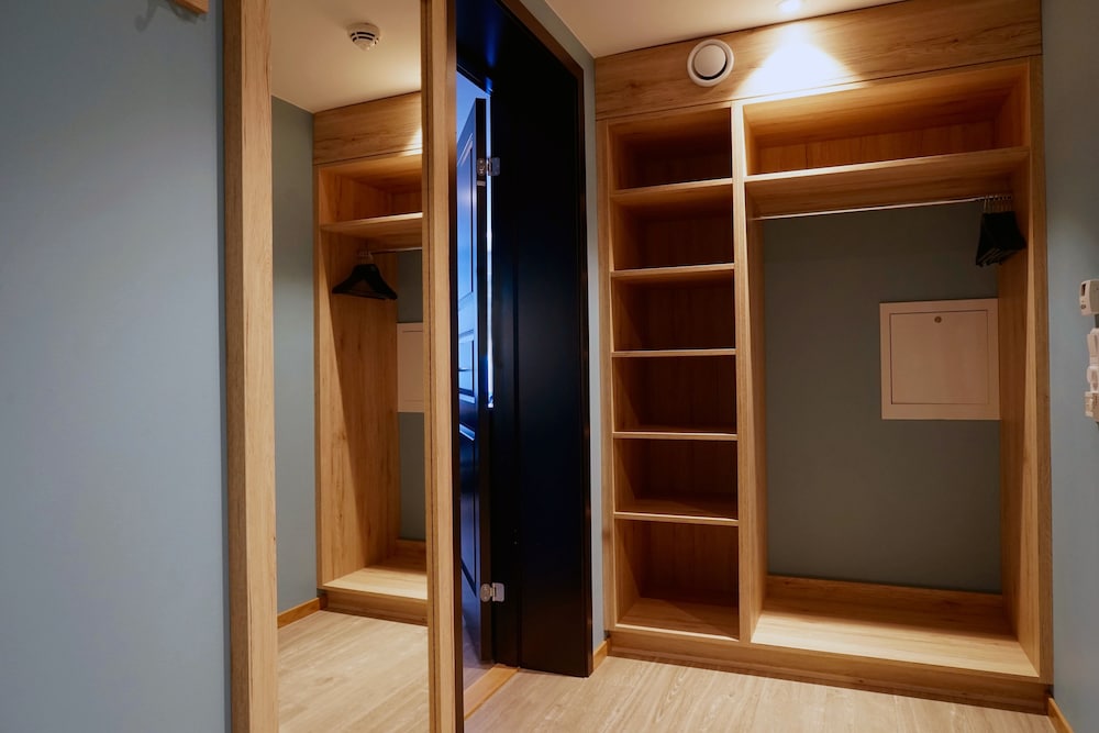 Apartment - Photo 4