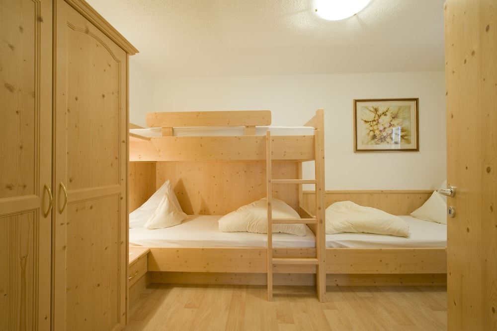 Family Suite, 2 Bedrooms, Balcony, Valley View photo 1