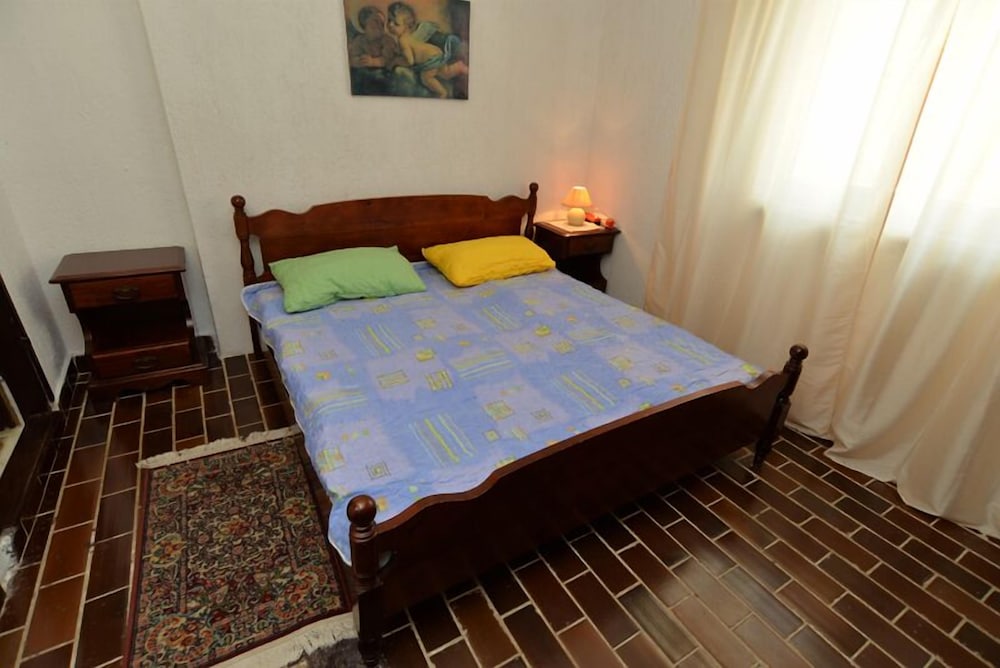 Apartment, 3 Bedrooms (671/1595)