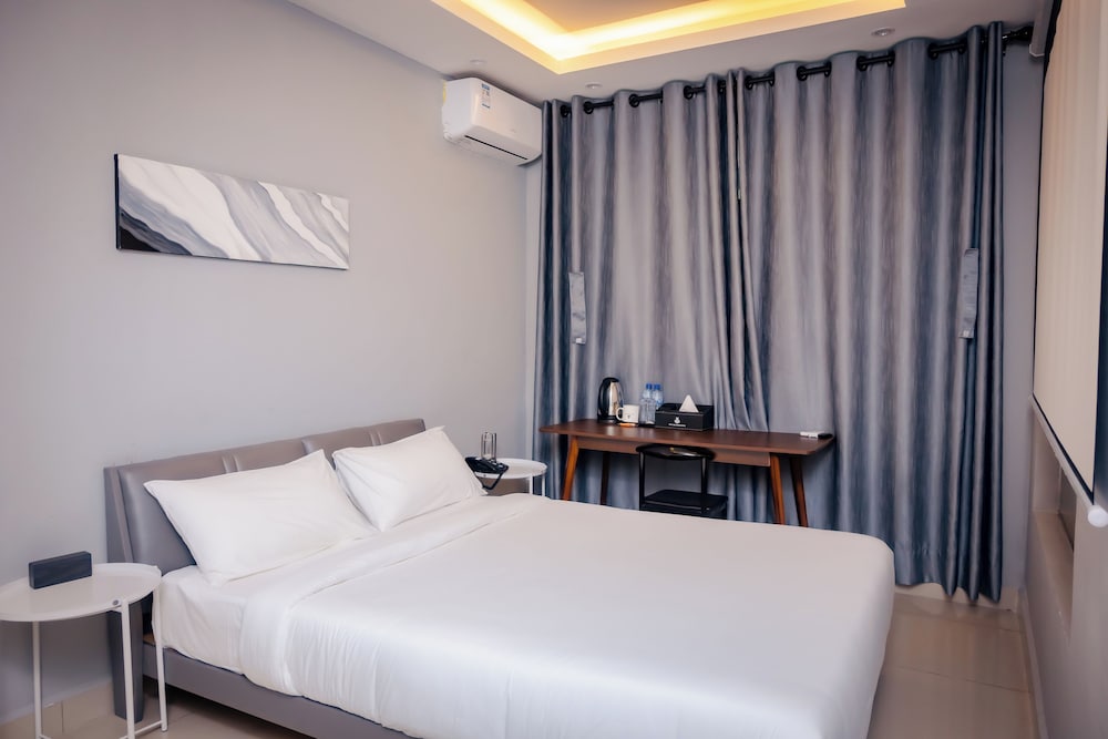 Standard Single Room, Garden View