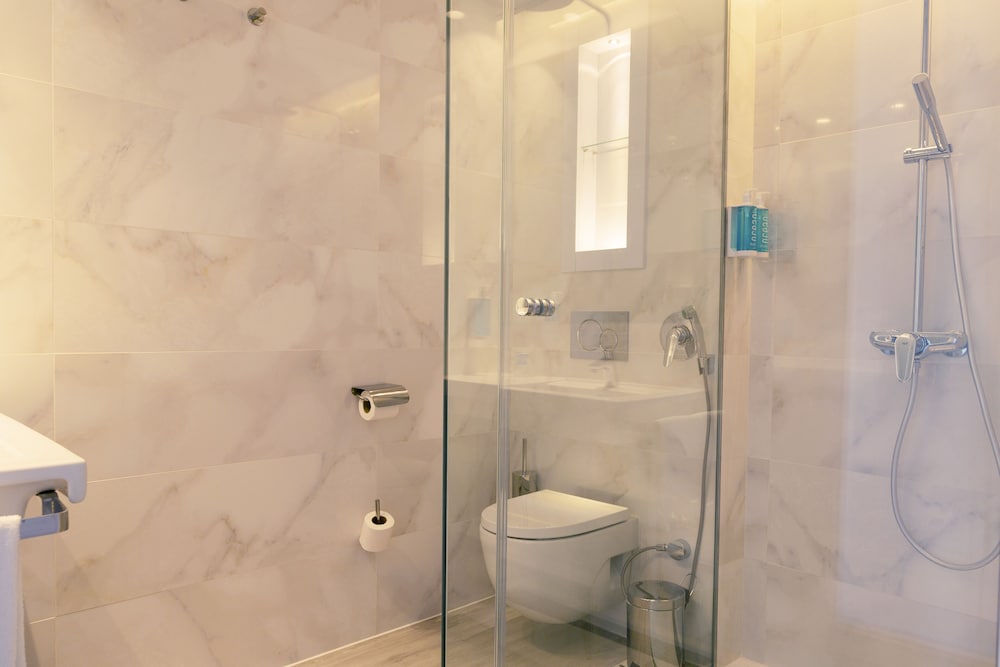 Club Double or Twin Room (ADULTS ONLY) - Photo 5