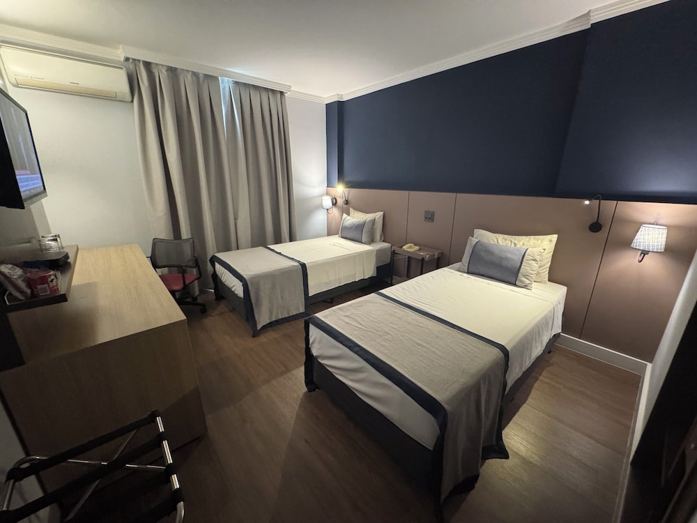 Executive Twin Room - Photo 3