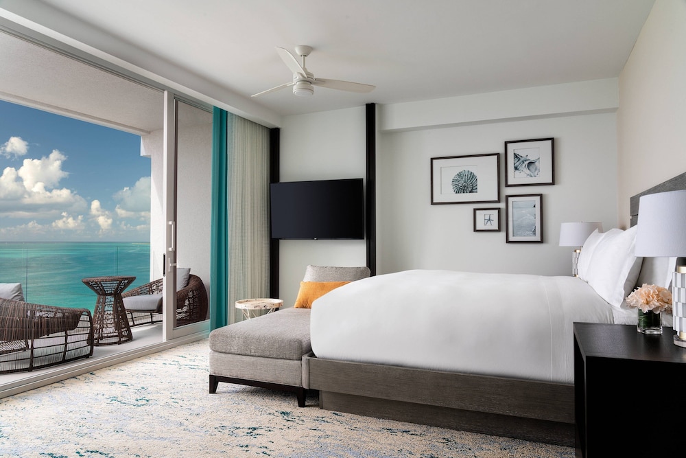 Club Oceanfront King, Club level, Deluxe Guest room, 1 King