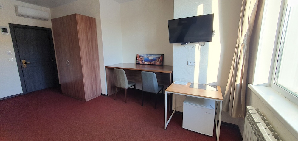 Deluxe Twin Room photo 3