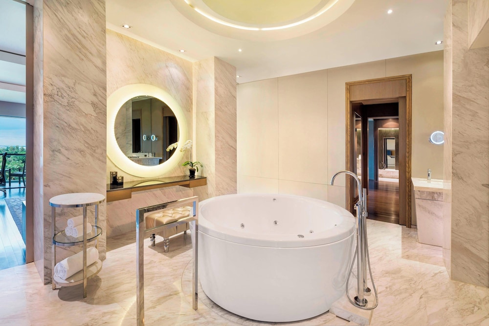 Presidential Suite, 1 Bedroom thumbnail 5
