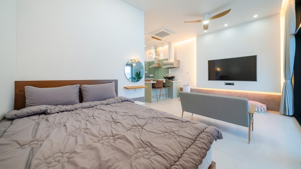 Basic Room, 1 Bedroom (A-01) - Photo 13