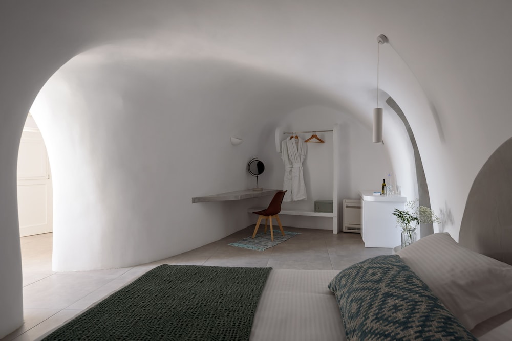 Panoramic Suite, 1 Queen Bed, Sea View - Photo 3