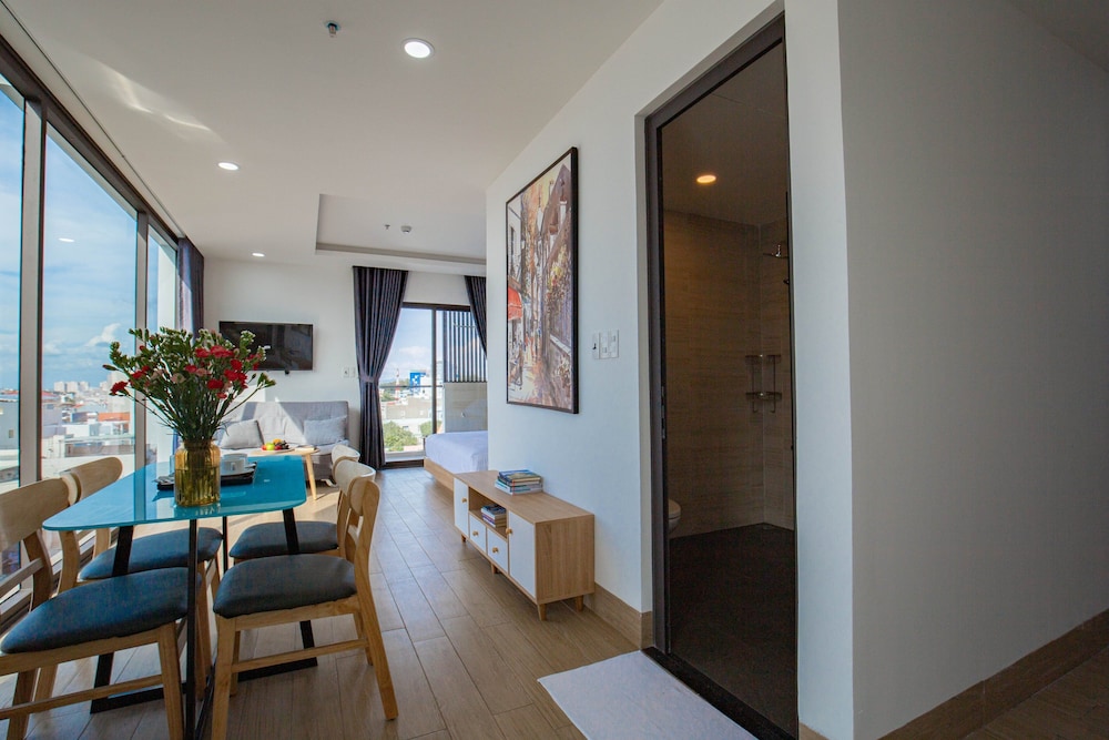 Deluxe Room - Photo 11