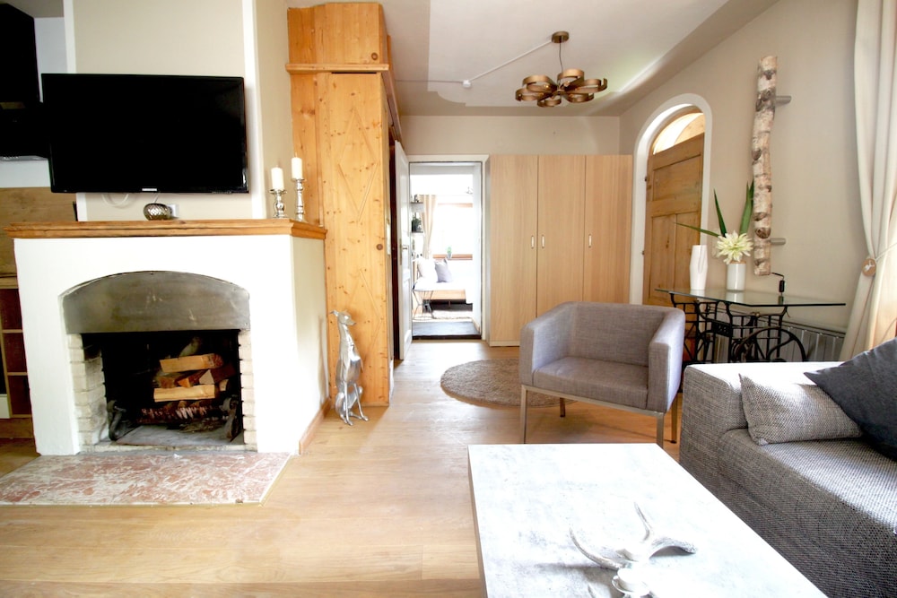 Apartment, 2 Bedrooms, Ground Floor photo 1