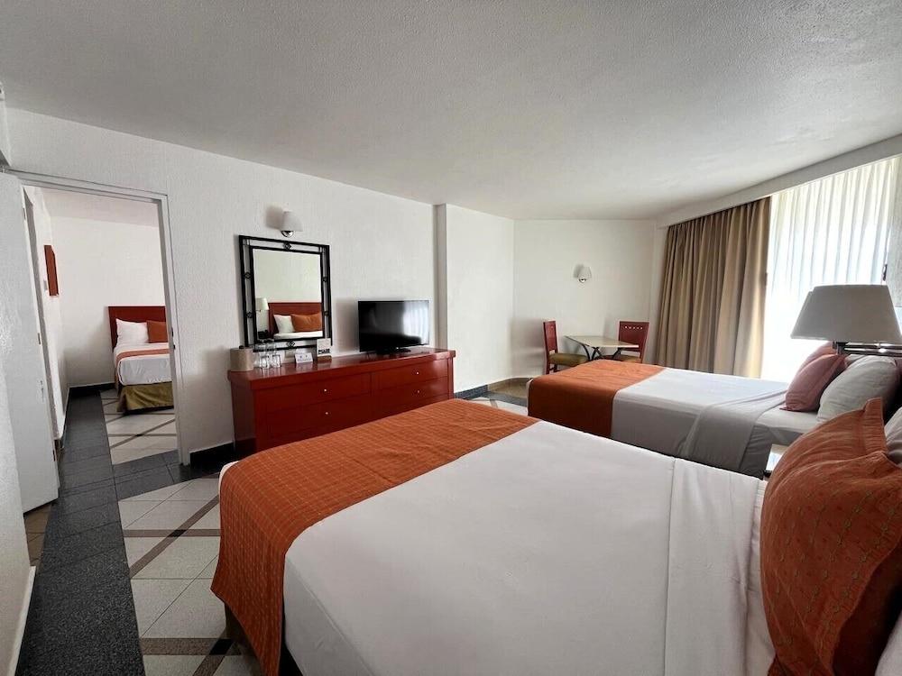 Family Suite - Photo 2
