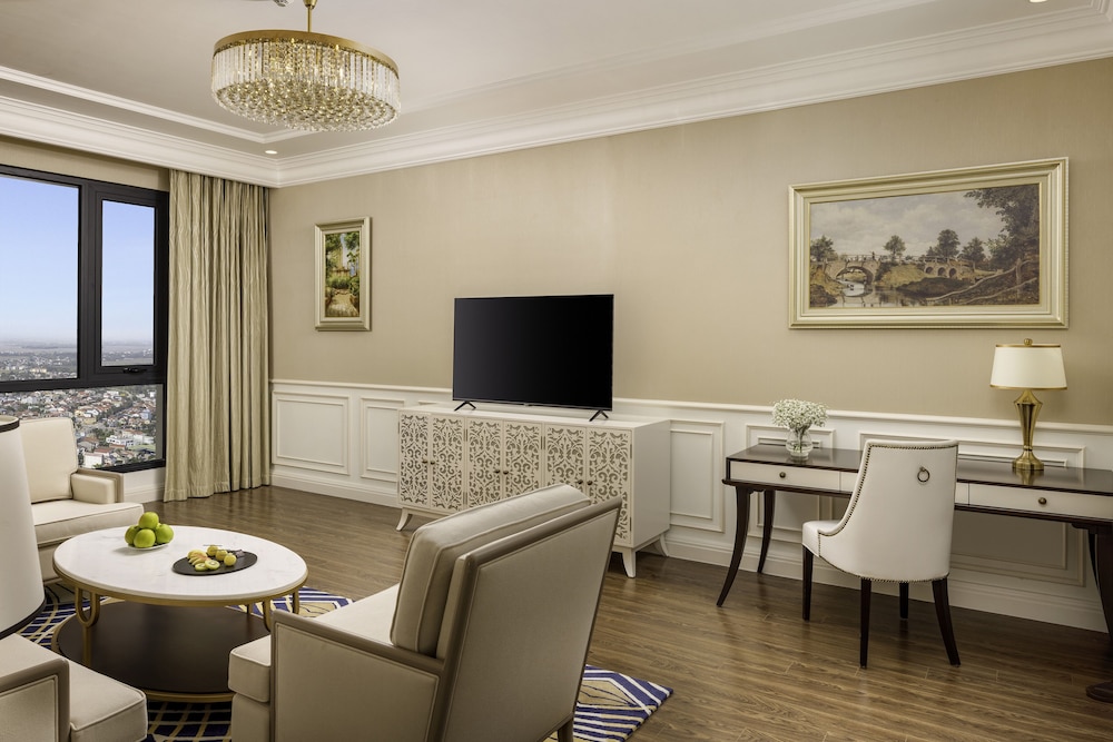 Suite - Photo 3