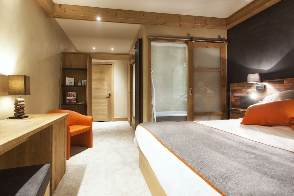 Family Suite (hotel services included) photo 1