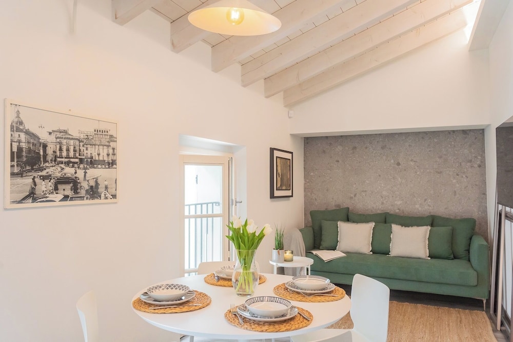 Apartment (2 Bedrooms)
