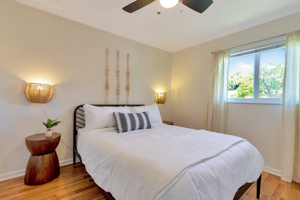 House (4 Bedrooms)