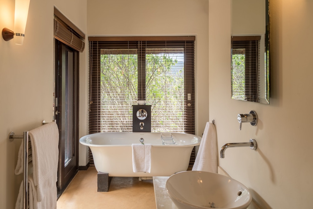 Standard Suite (East) no Swimming Pool (2) photo 2