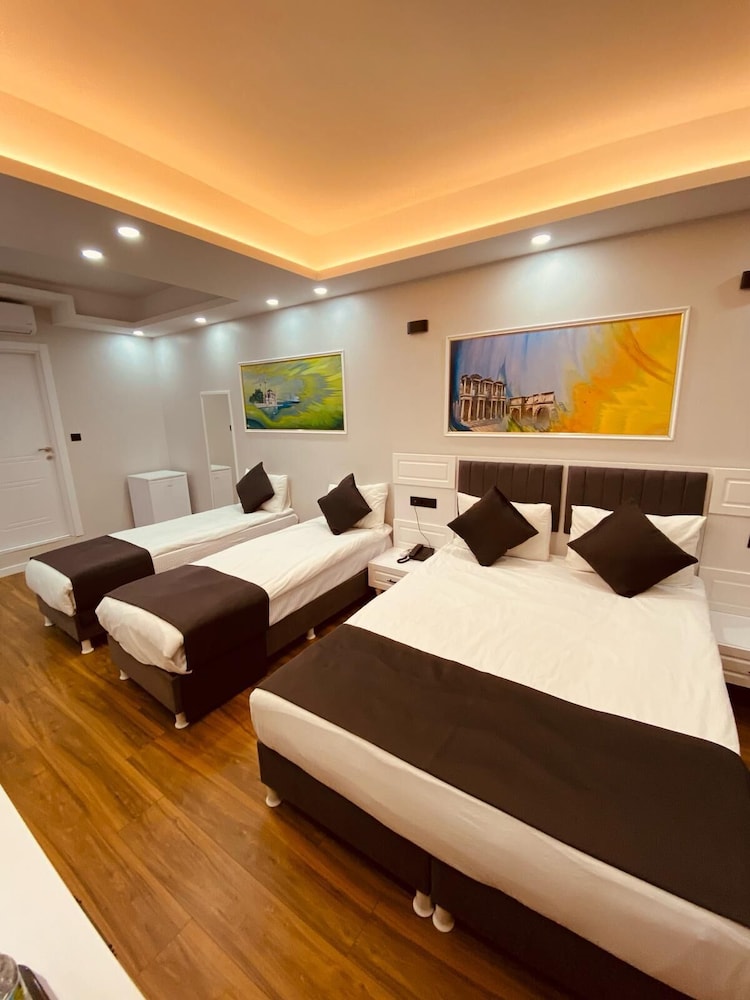 Economy Quadruple Room photo 1