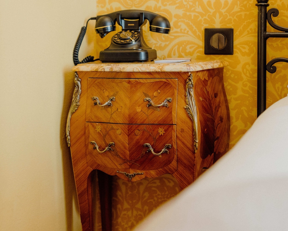 Deluxe Room - Photo 19