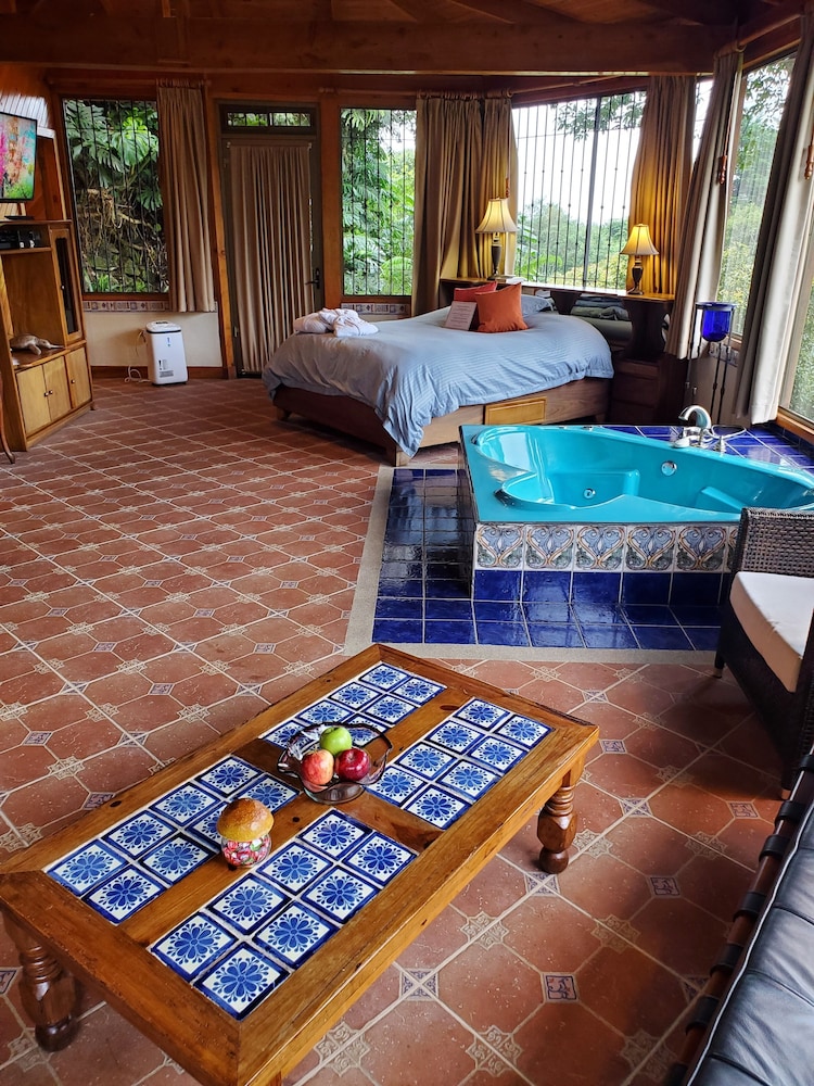 Deluxe Bungalow with Garden View