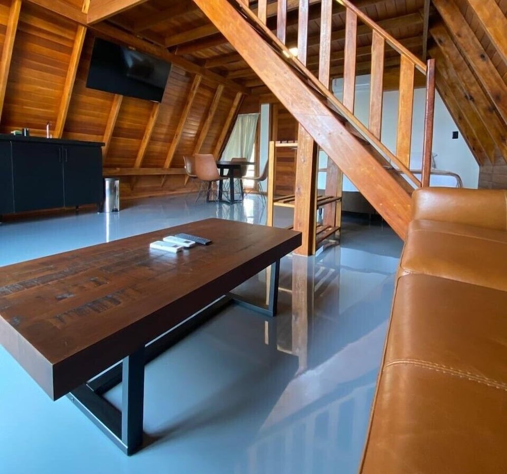 Family Chalet, Private Pool, River View photo 1