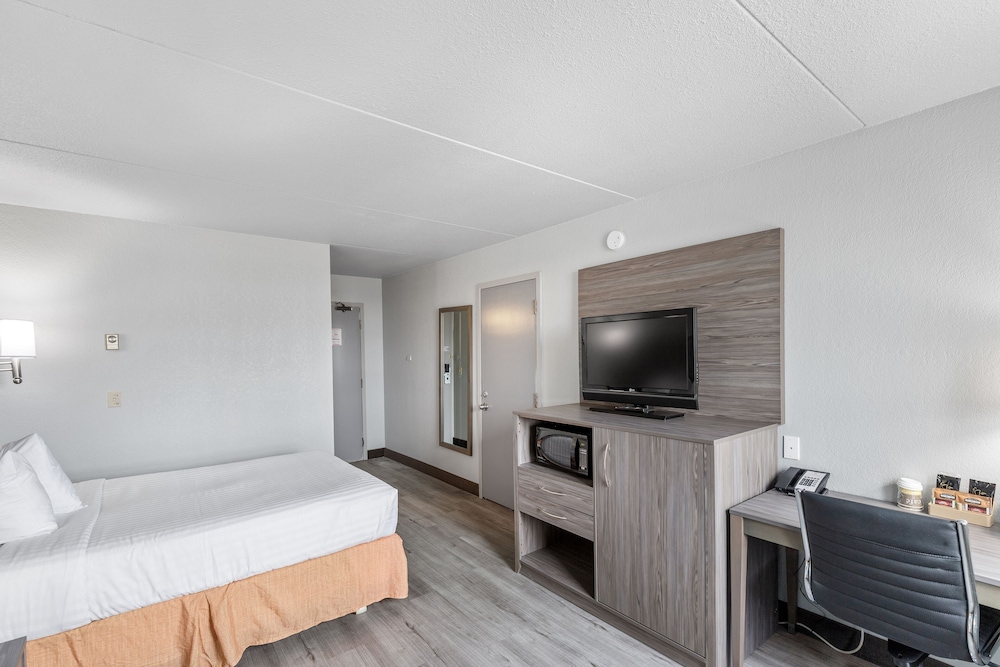 Standard Room, 1 Double Bed, Non Smoking - Photo 3