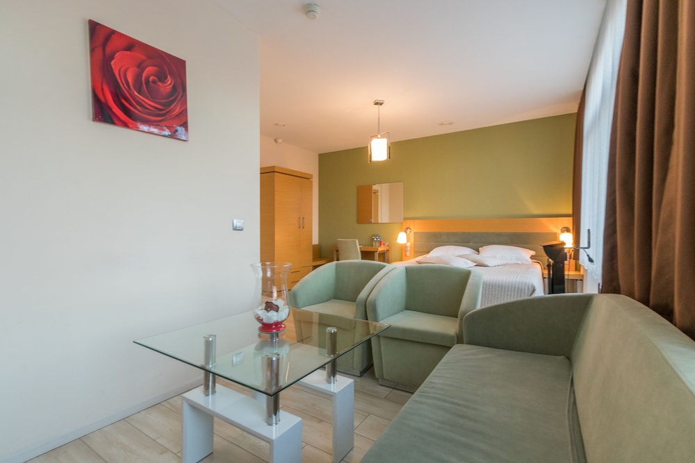 Deluxe Suite photo 3