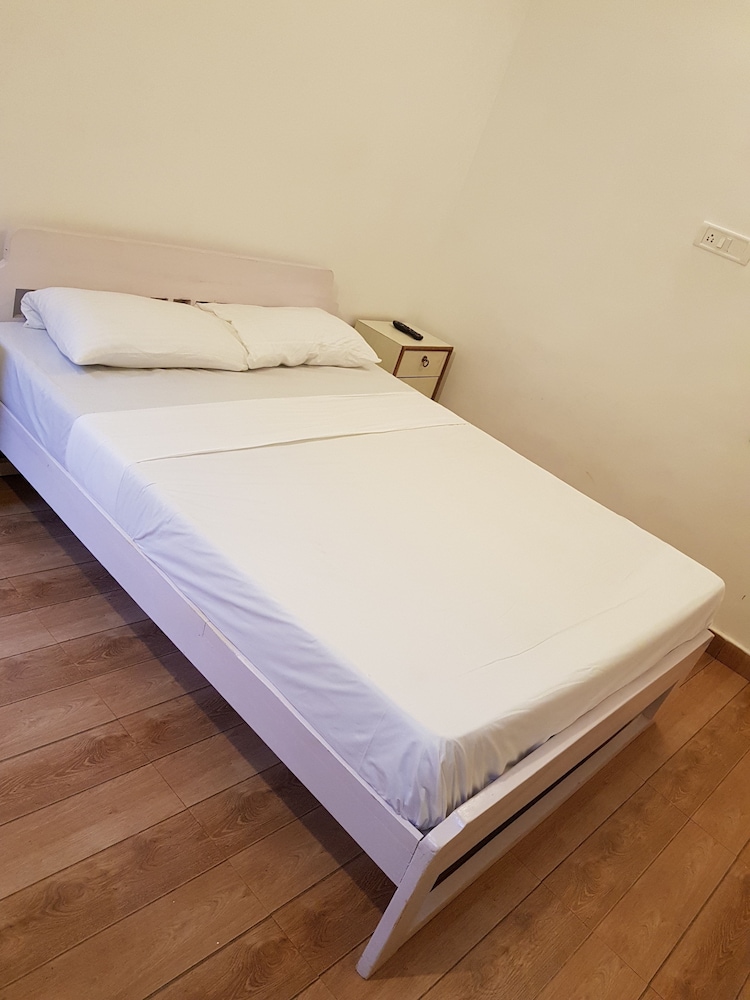 Double or Twin Room, 1 Double or 2 Twin Beds, Accessible, Patio photo 2