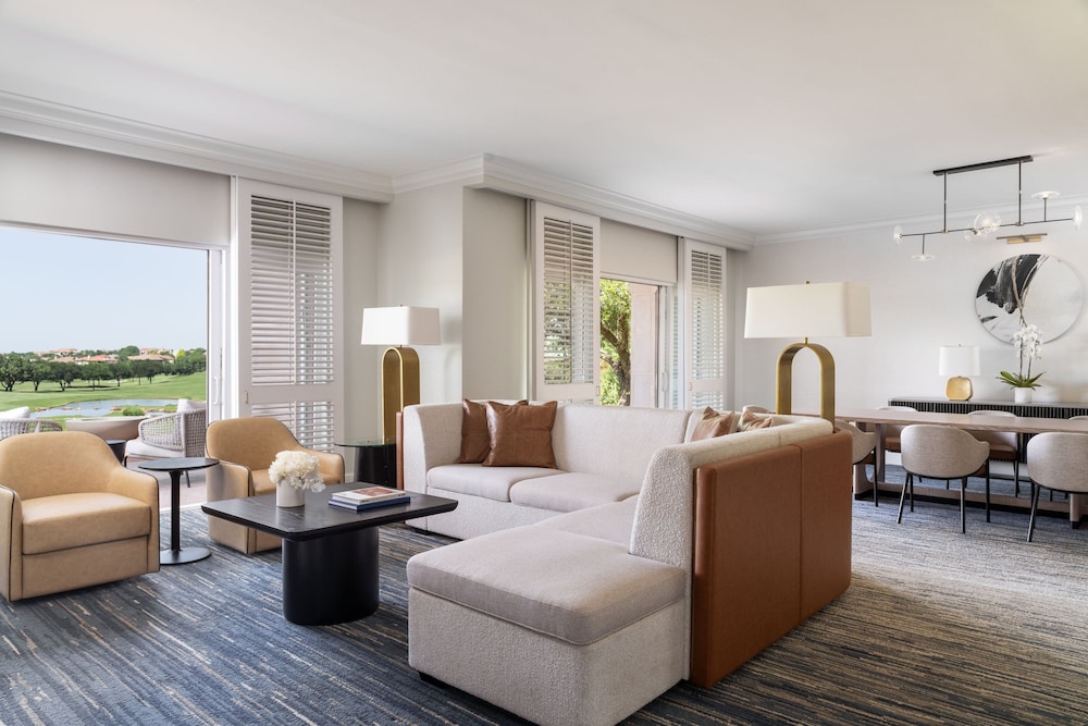 Premier Suite, 1 King Bed - Photo 6