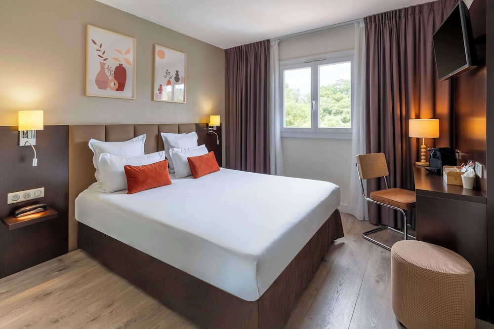 Classic Room, 1 Queen Bed, Accessible, Non Smoking
